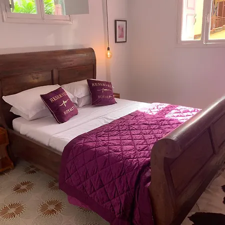 Old Town Retreat Guest house *