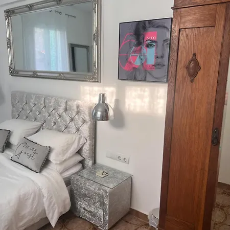 Old Town Retreat Rhodes City