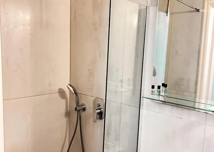 Old Town Retreat بيت ضيافة 3*