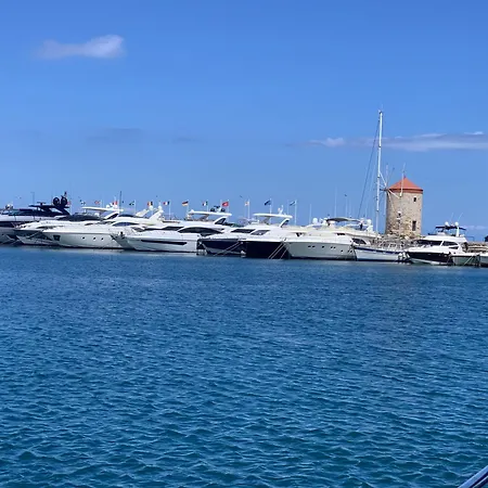 게스트하우스 Old Town Retreat 3*