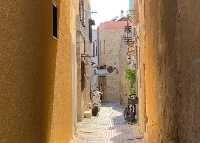 Old Town Retreat Rhodes City